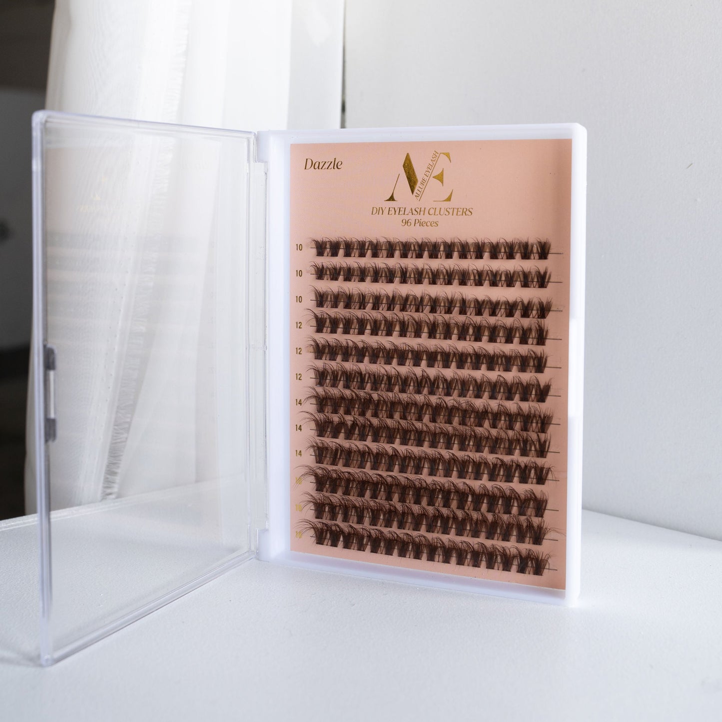 Dazzle DIY Eyelash Clusters – Brown Edition